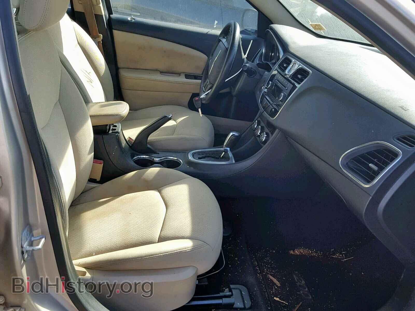 2014 CHRYSLER 200 - VIN: 1C3CCBAB3EN141580 - Фото 5
