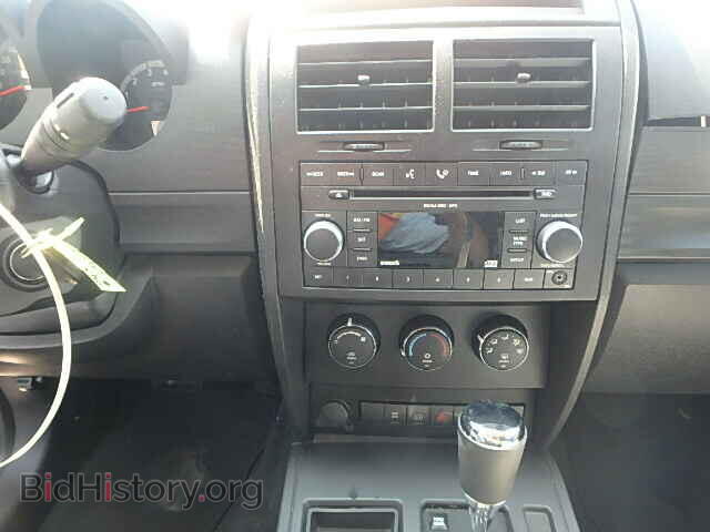 2008 DODGE NITRO - VIN: 1D8GT28K48W104640 - Photo 9
