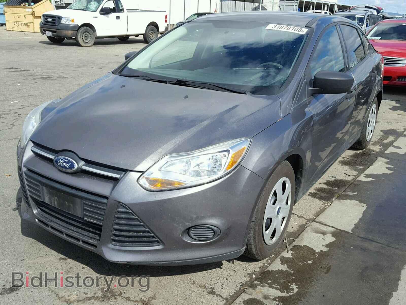2013 FORD FOCUS - VIN: 1FADP3E23DL196048 - Фото 2