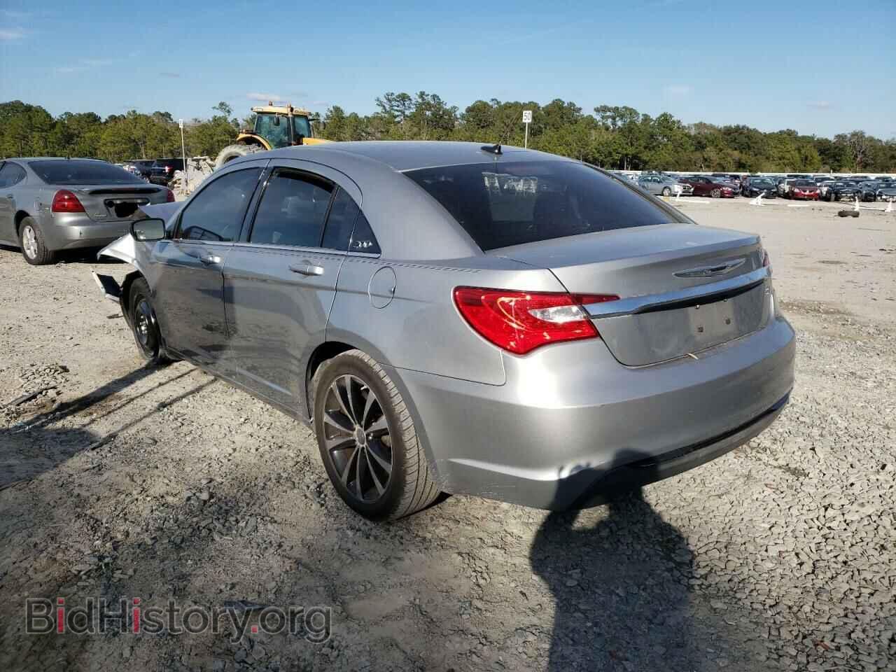 2013 CHRYSLER 200 - VIN: 1C3CCBBB2DN538548 - Фото 3