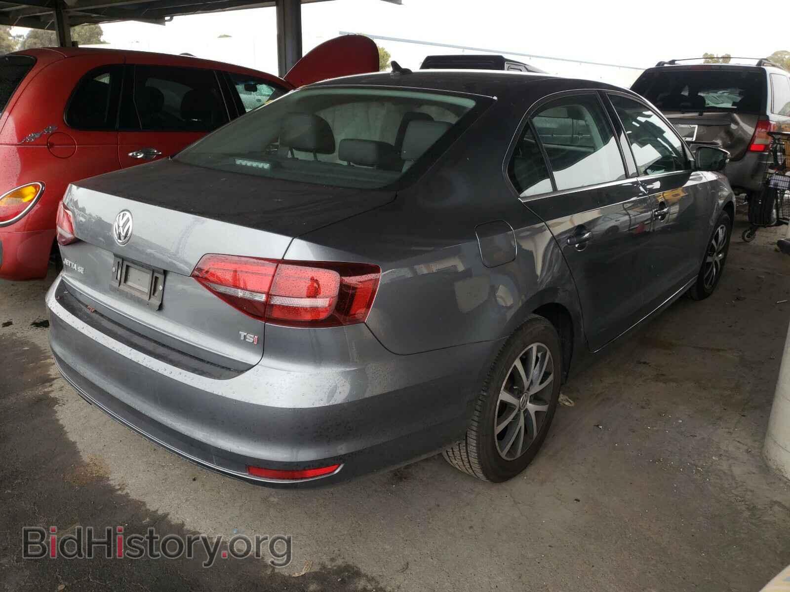 2017 VOLKSWAGEN JETTA - VIN: 3VWDB7AJ6HM388658 - Фото 4