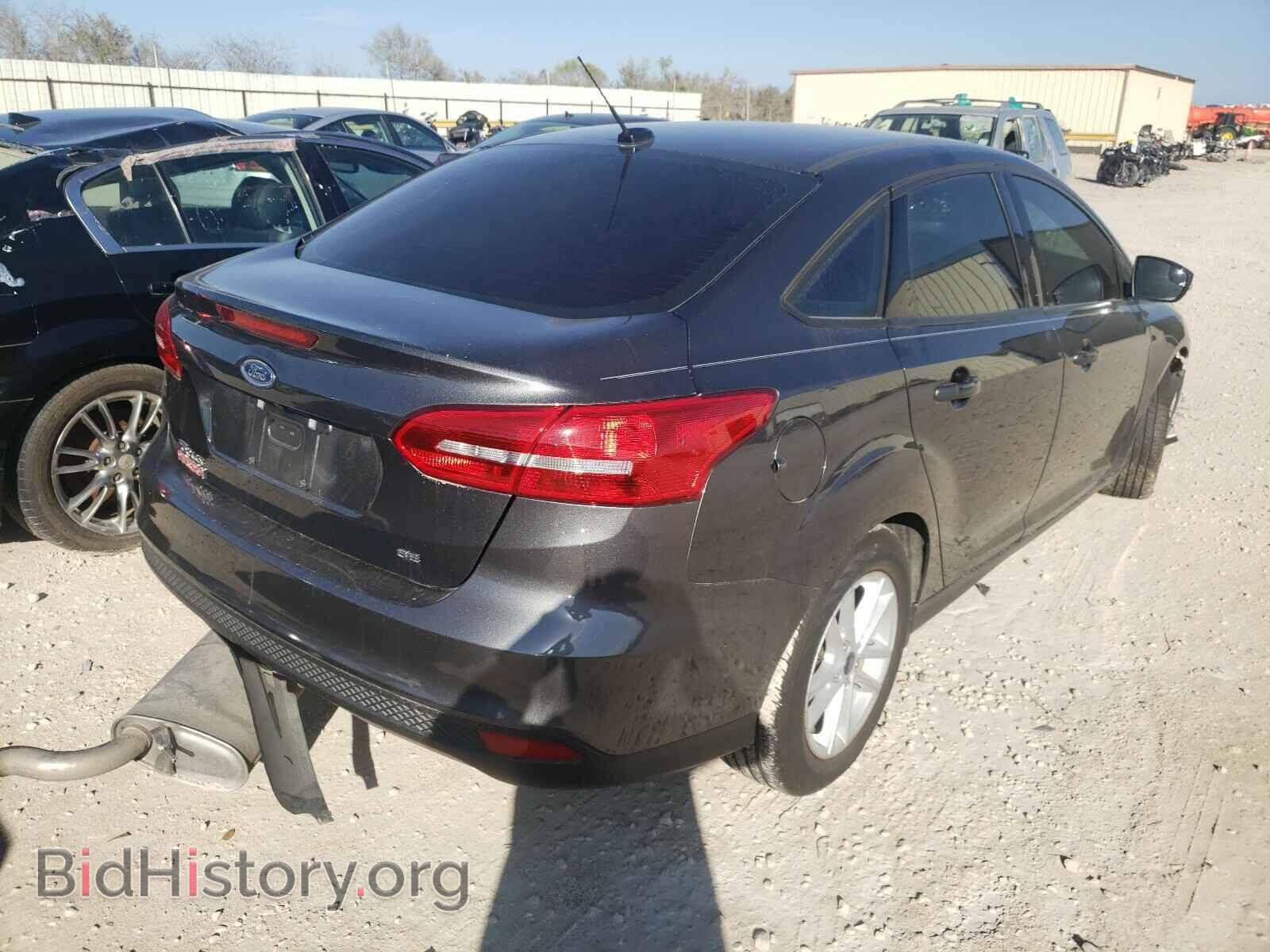 2017 FORD FOCUS - VIN: 1FADP3F23HL313454 - Photo 4