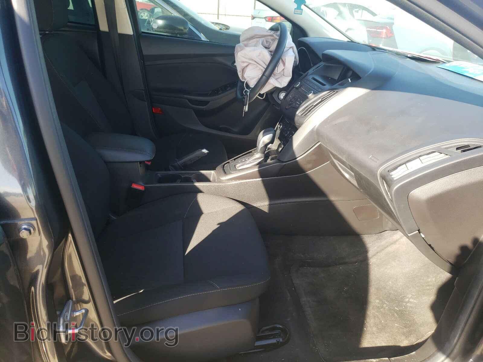 2017 FORD FOCUS - VIN: 1FADP3F23HL313454 - Photo 5