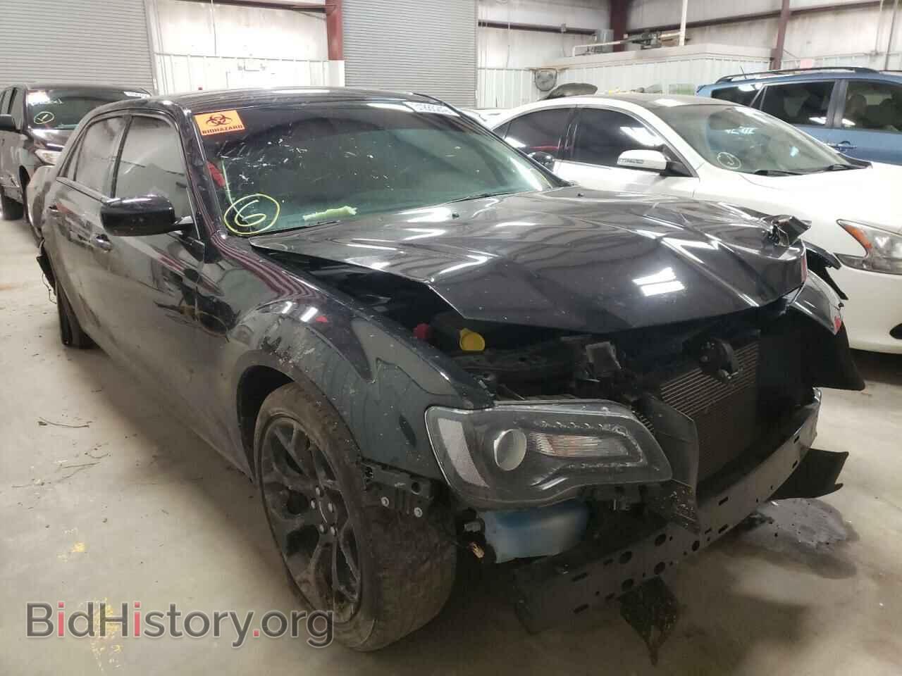 Фотография 2C3CCAAG0KH755528 - CHRYSLER 300 2019