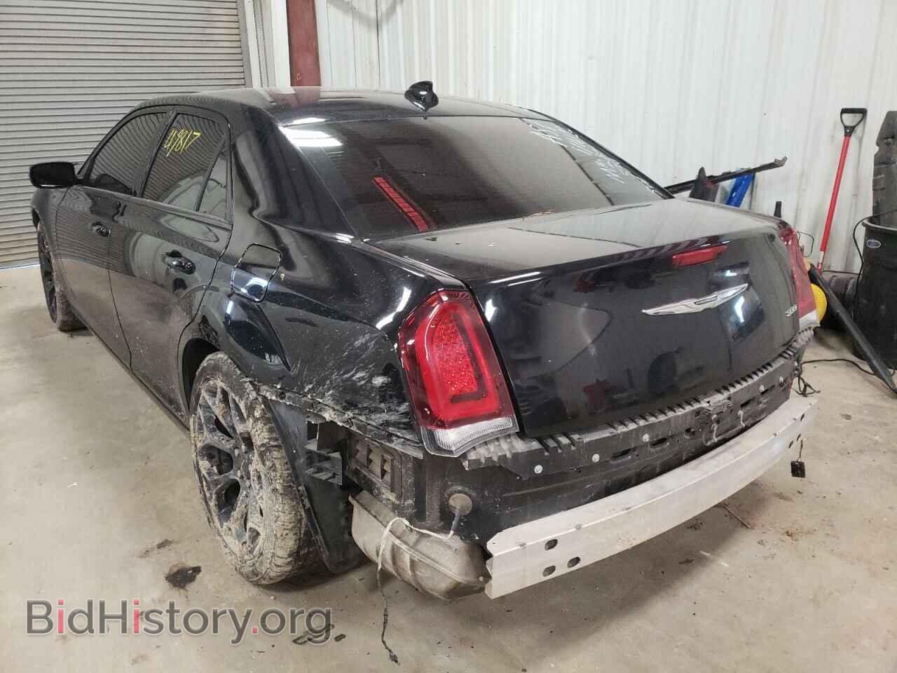 2019 CHRYSLER 300 - VIN: 2C3CCAAG0KH755528 - Фото 3