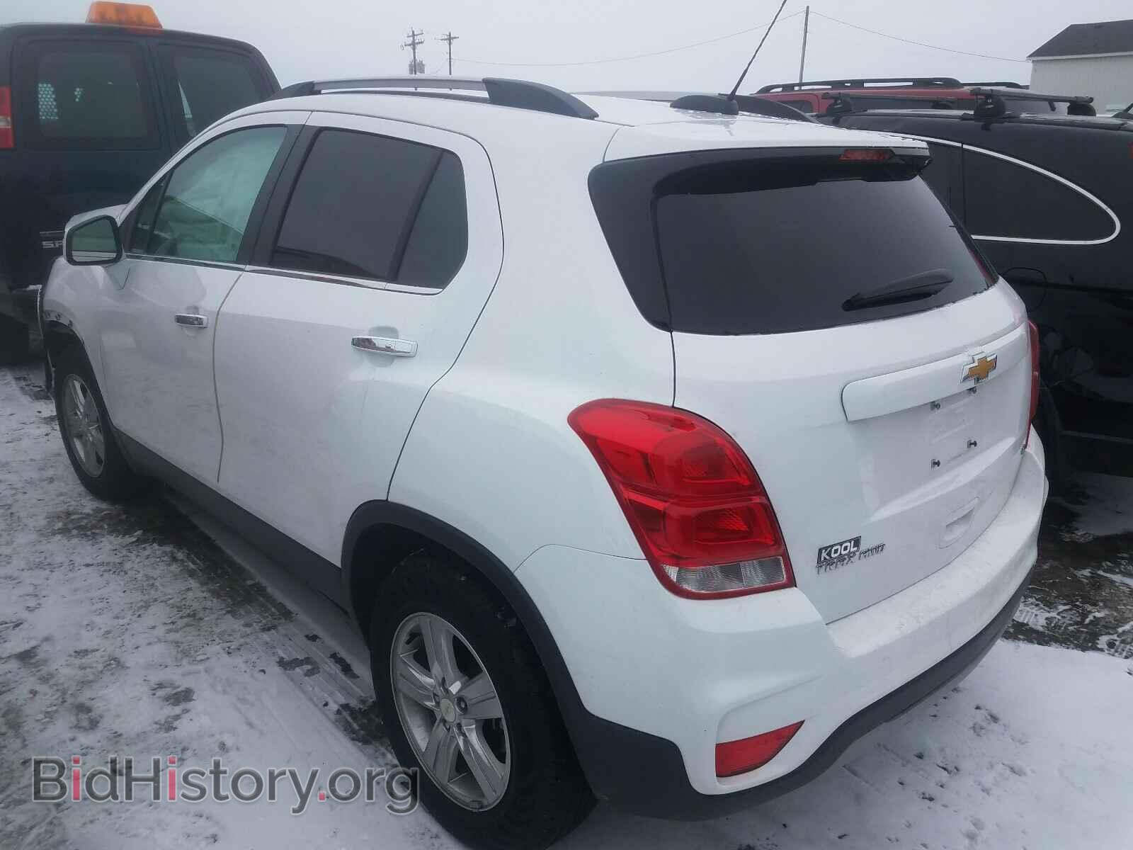 2018 CHEVROLET TRAX - VIN: 3GNCJPSB9JL282927 - Фото 3