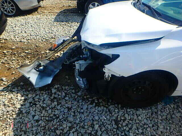 2011 TOYOTA COROLLA - VIN: 2T1BU4EEXBC737577 - Фото 9