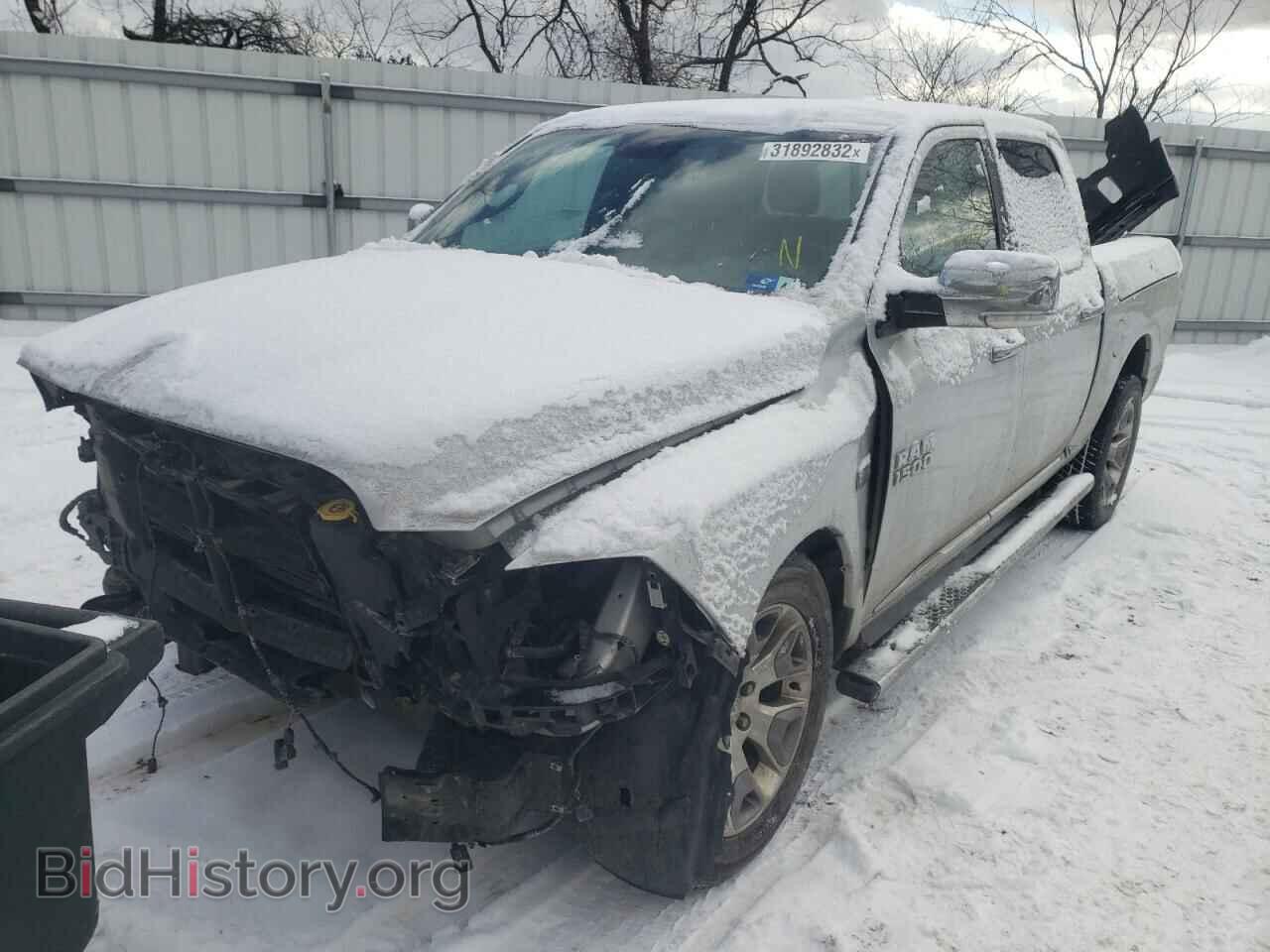 2017 RAM 1500 - VIN: 1C6RR7PT1HS606422 - Фото 2