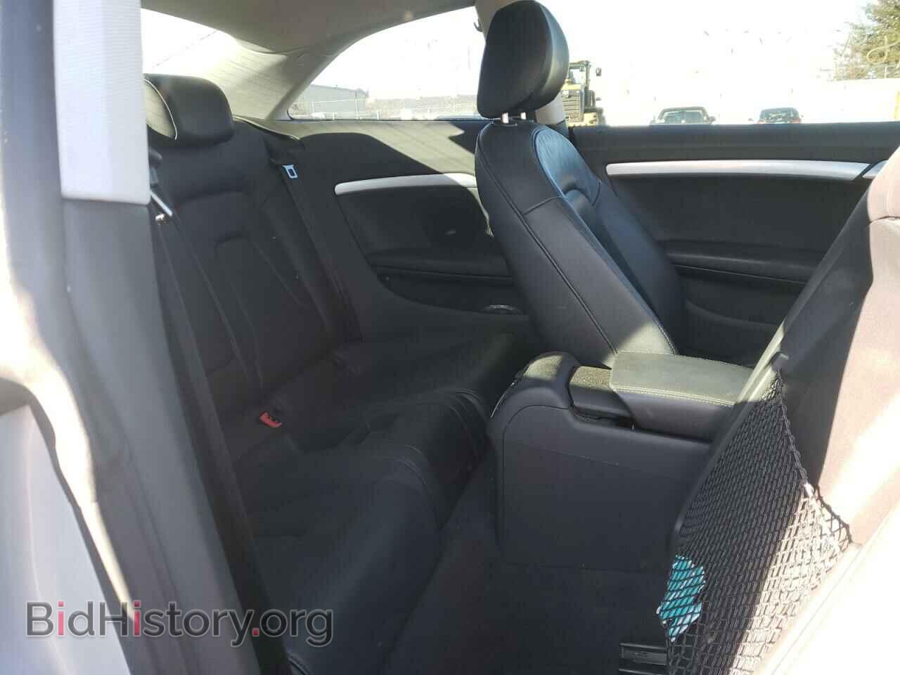 2011 AUDI A5 - VIN: WAULFAFR7BA050587 - Фото 6