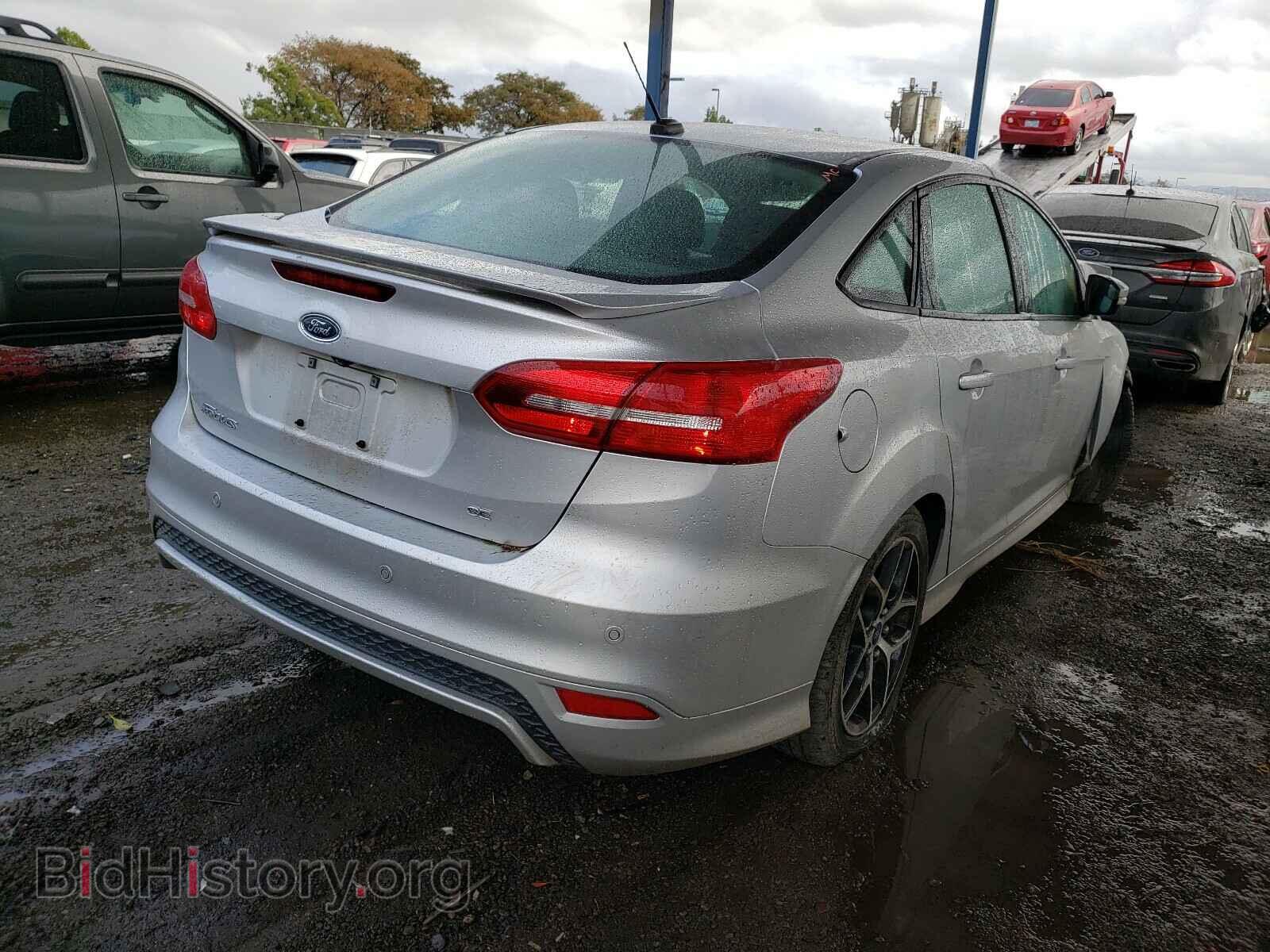 2016 FORD FOCUS - VIN: 1FADP3F2XGL246382 - Photo 4