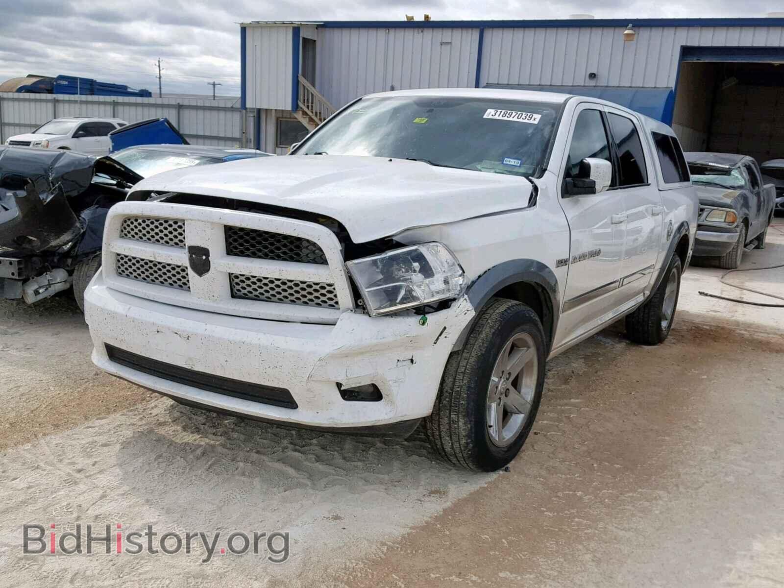 2011 DODGE RAM 1500 - VIN: 1D7RV1CT6BS640635 - Фото 2
