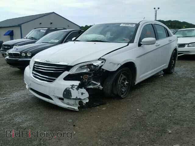 2013 CHRYSLER 200 - VIN: 1C3CCBAB0DN641730 - Фото 2