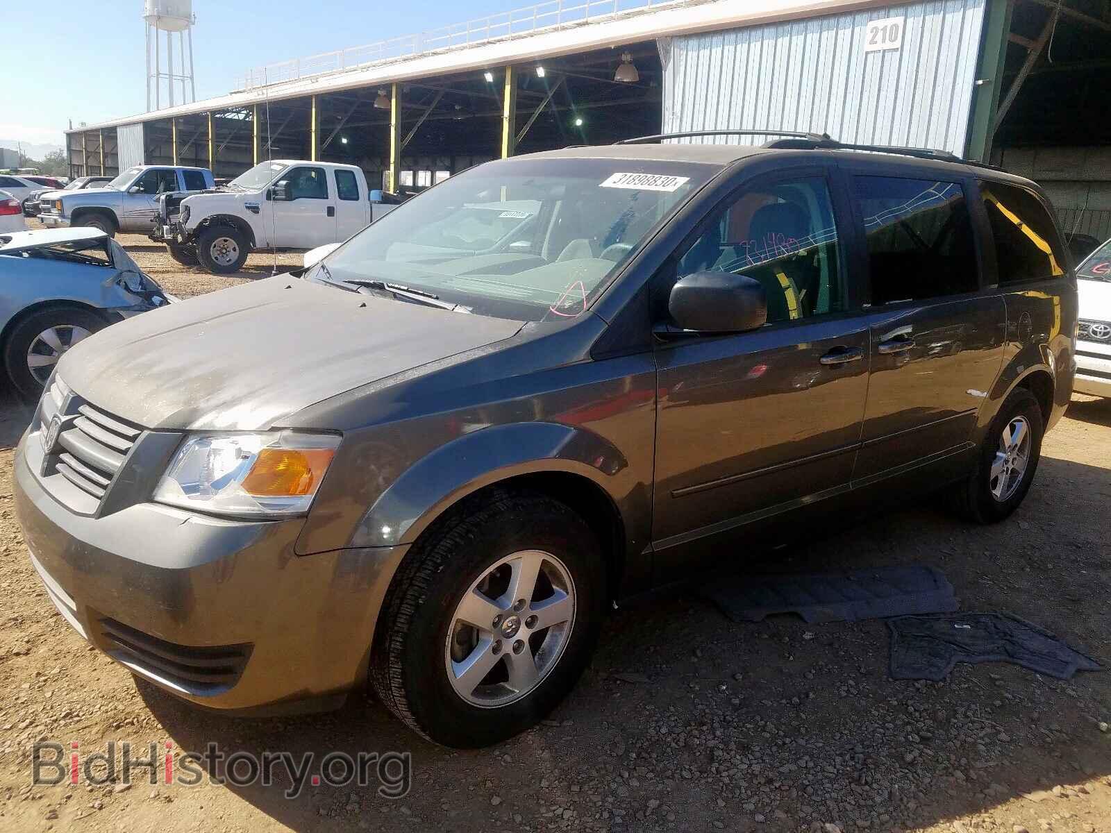 2010 DODGE CARAVAN - VIN: 2D4RN3D11AR401547 - Photo 2