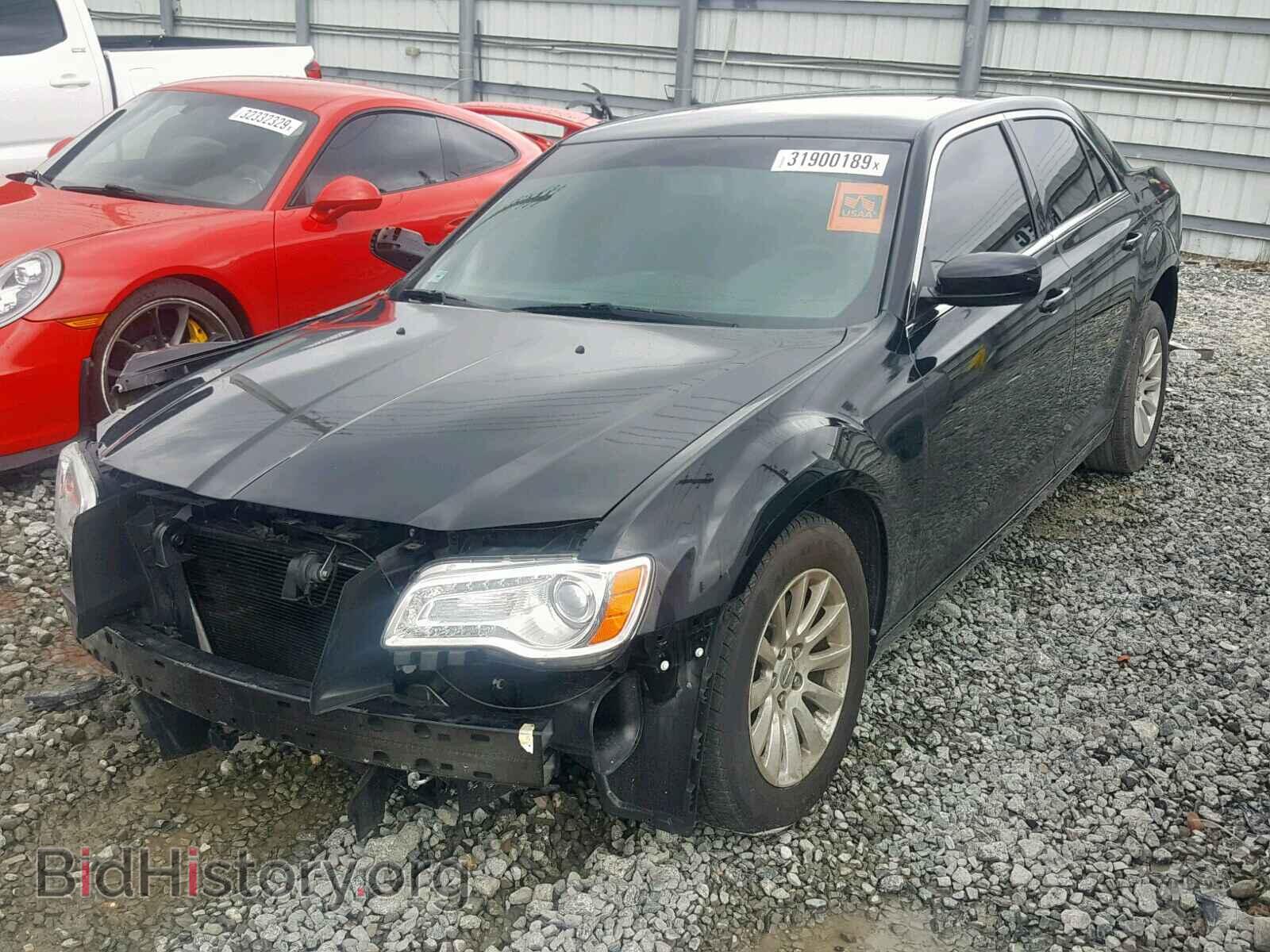 2014 CHRYSLER 300 - VIN: 2C3CCAAG1EH354977 - Фото 2