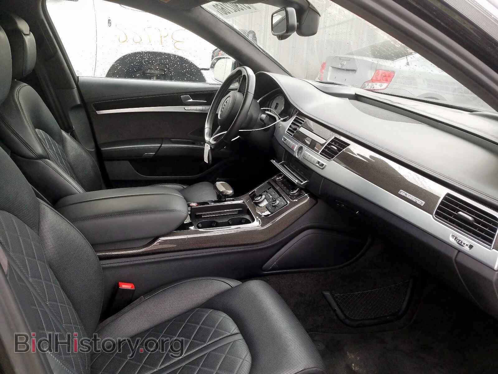 2016 AUDI S8 - VIN: WAUJSAFD2GN004110 - Photo 5