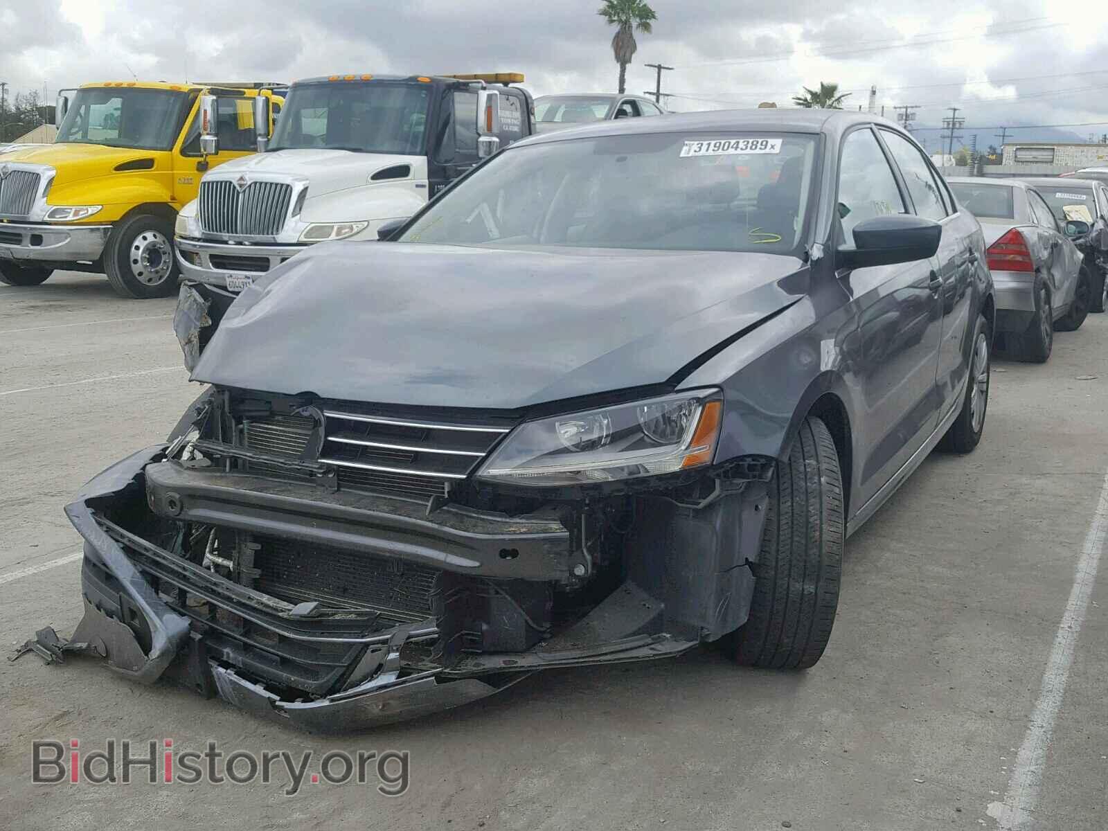 2017 VOLKSWAGEN JETTA - VIN: 3VW2B7AJXHM392428 - Фото 2