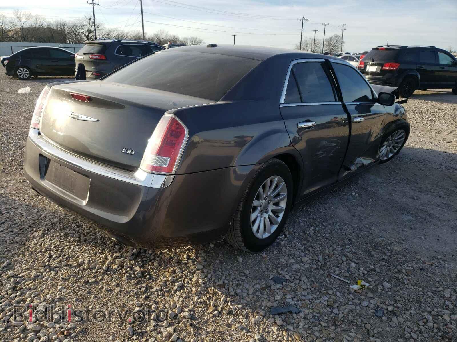 2014 CHRYSLER 300 - VIN: 2C3CCAAG4EH244442 - Фото 4