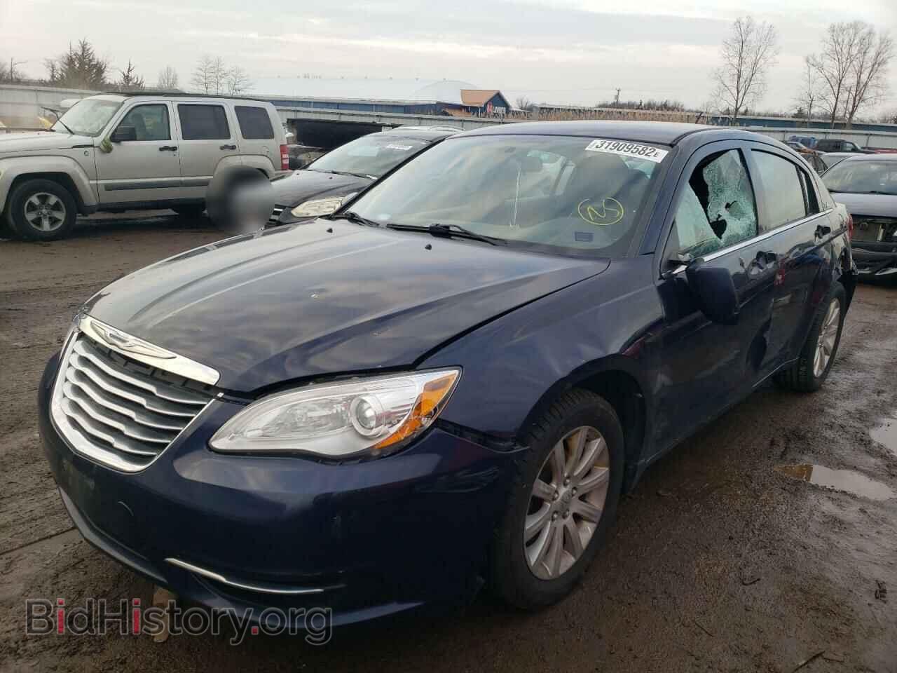2013 CHRYSLER 200 - VIN: 1C3CCBBB3DN727290 - Фото 2