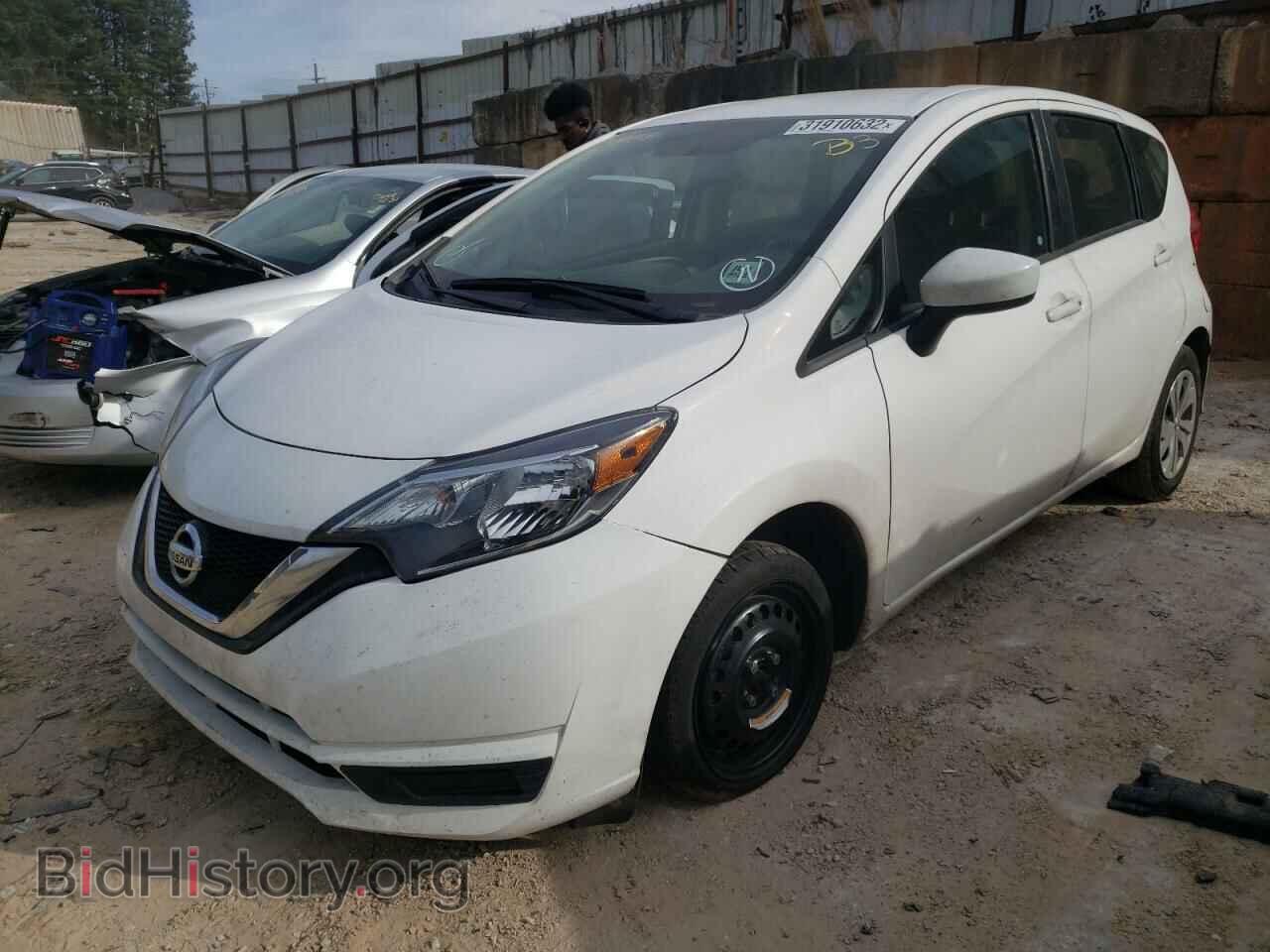 2017 NISSAN VERSA - VIN: 3N1CE2CP3HL352302 - Фото 2