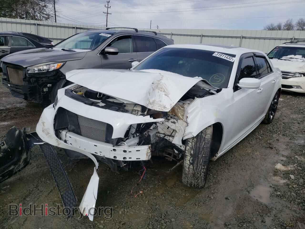 2015 CHRYSLER 300 - VIN: 2C3CCABT5FH818432 - Фото 2