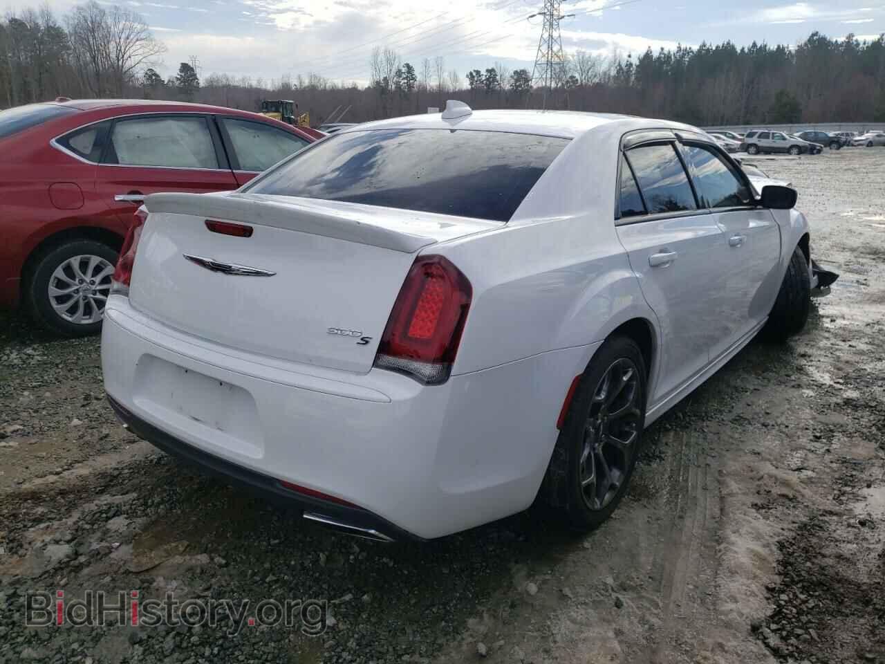 2015 CHRYSLER 300 - VIN: 2C3CCABT5FH818432 - Фото 4