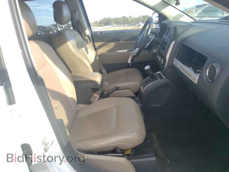 2014 Jeep COMPASS (VIN 1C4NJDCB9ED635290) — photo 5 of 10