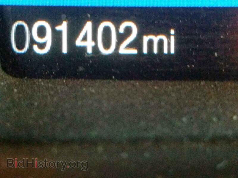 2016 Ford FOCUS (VIN 1FADP3E29GL351464) — photo 8 of 10