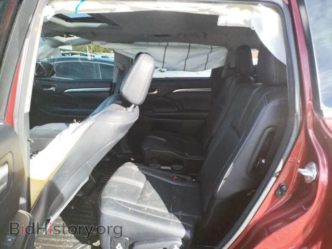2017 TOYOTA HIGHLANDER - VIN: 5TDKZRFH3HS200086 - Фото 6