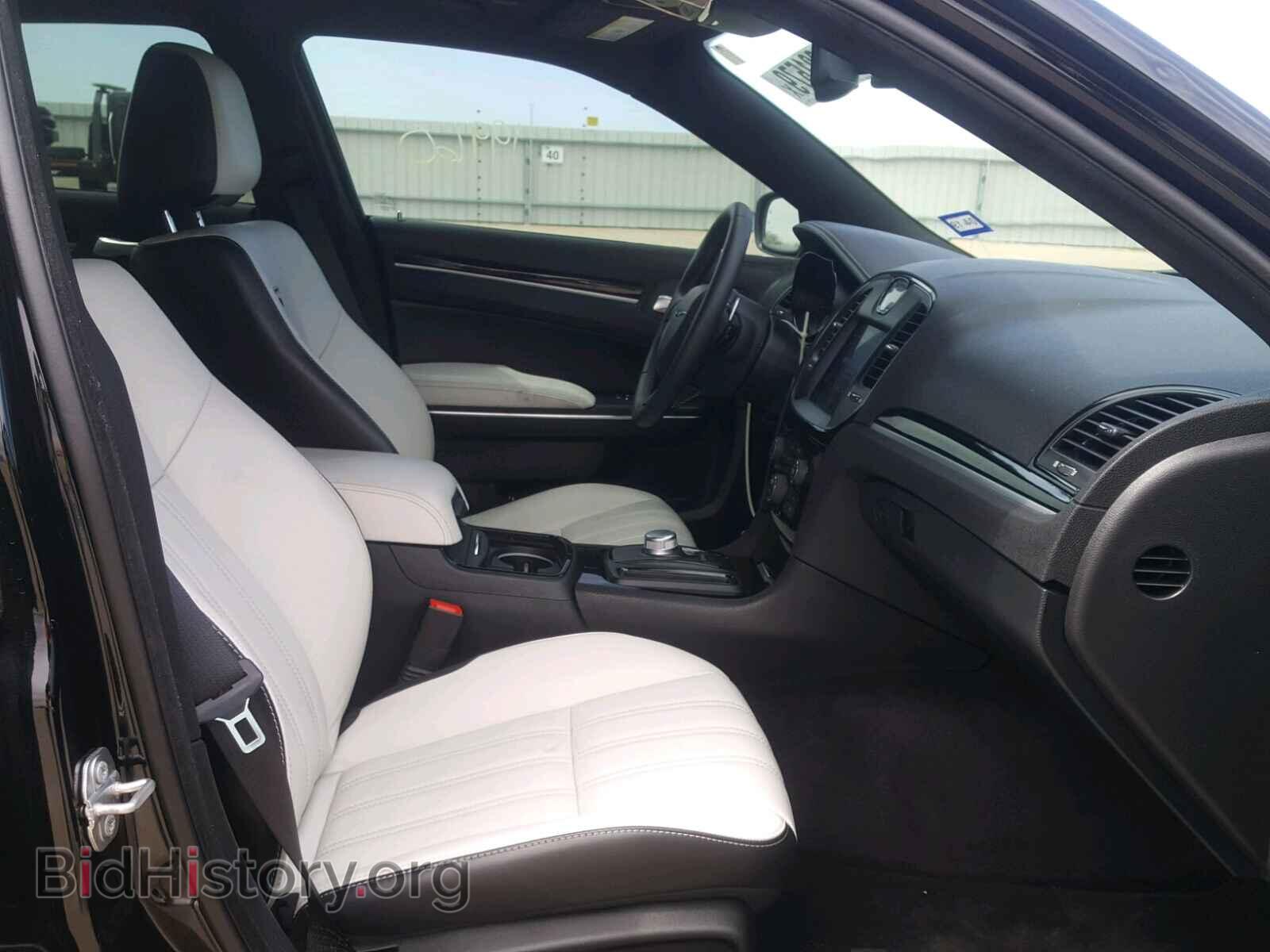 2017 CHRYSLER 300 - VIN: 2C3CCABG8HH577486 - Фото 5