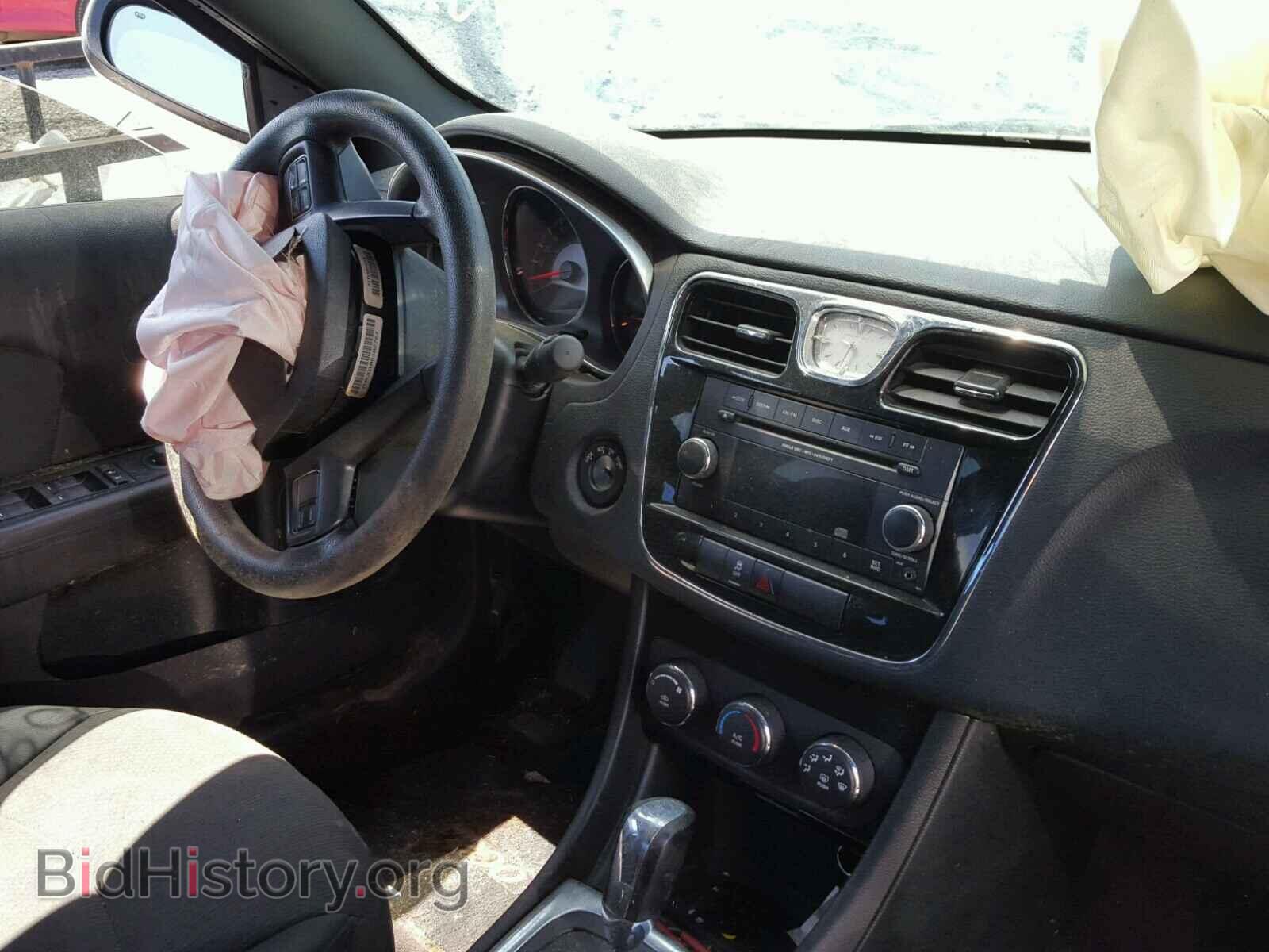 2012 CHRYSLER 200 - VIN: 1C3CCBAB7CN114136 - Фото 9