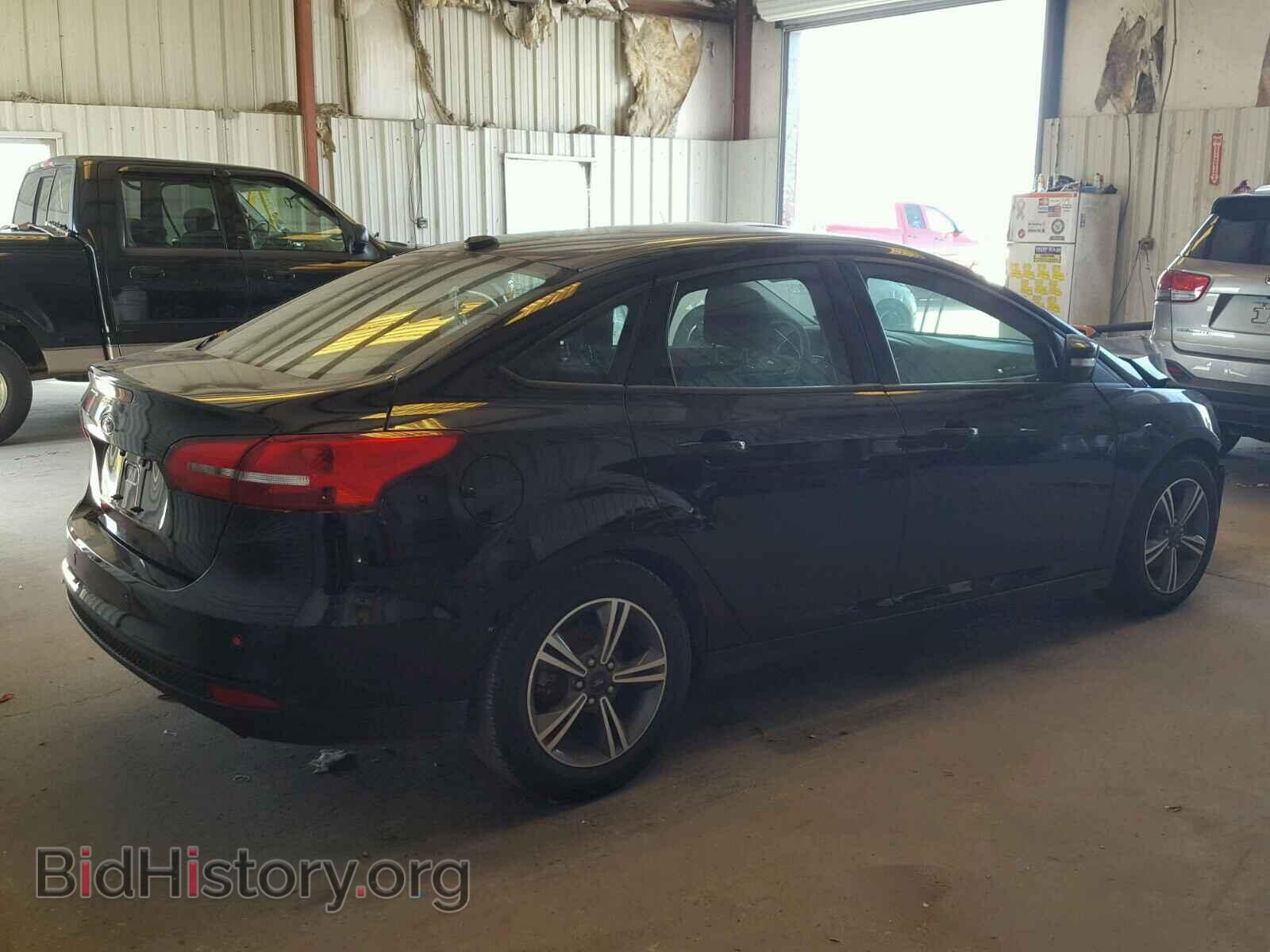 2016 FORD FOCUS - VIN: 1FADP3FE2GL302180 - Photo 4