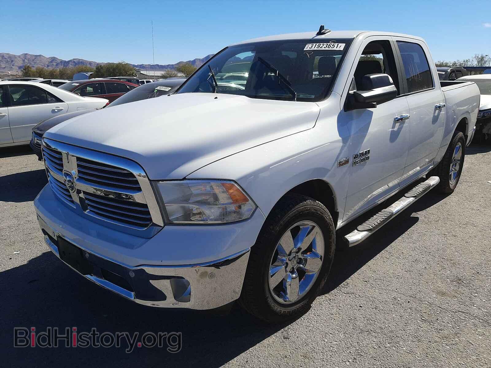 2017 RAM 1500 - VIN: 3C6RR7LT5HG794875 - Фото 2