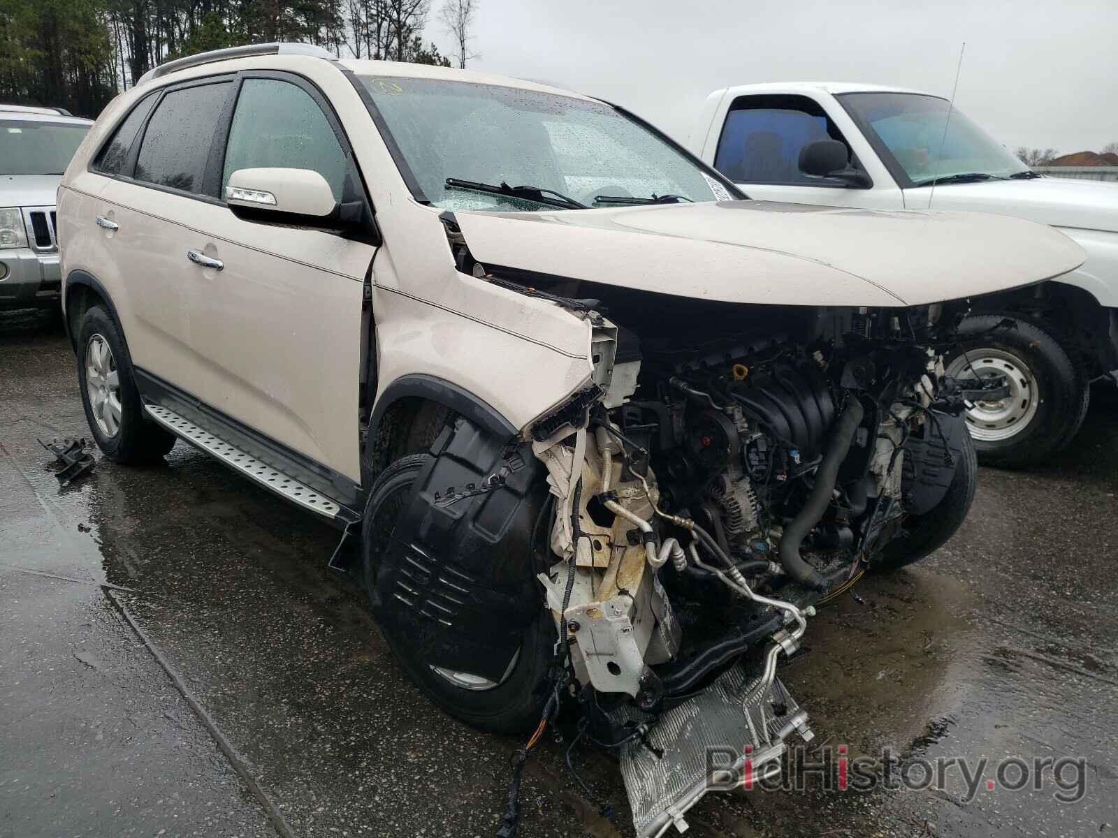 Photo 5XYKT4A1XBG165744 - KIA SORENTO 2011