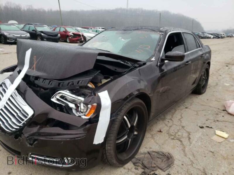 2012 Chrysler 300 (VIN 2C3CCAAG1CH256254) — фото 2 из 10