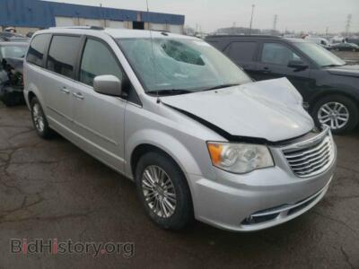 2011 Chrysler MINIVAN Town & COU, silver — VIN 2A4RR6DG4BR630288, Copart