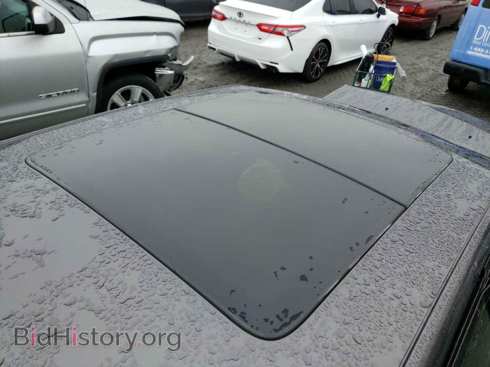 2014 CHRYSLER 300 - VIN: 2C3CCABT0EH380742 - Фото 9