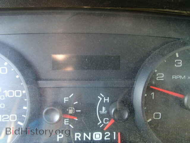2011 FORD CROWN VIC - VIN: 2FABP7AV7BX135008 - Фото 8