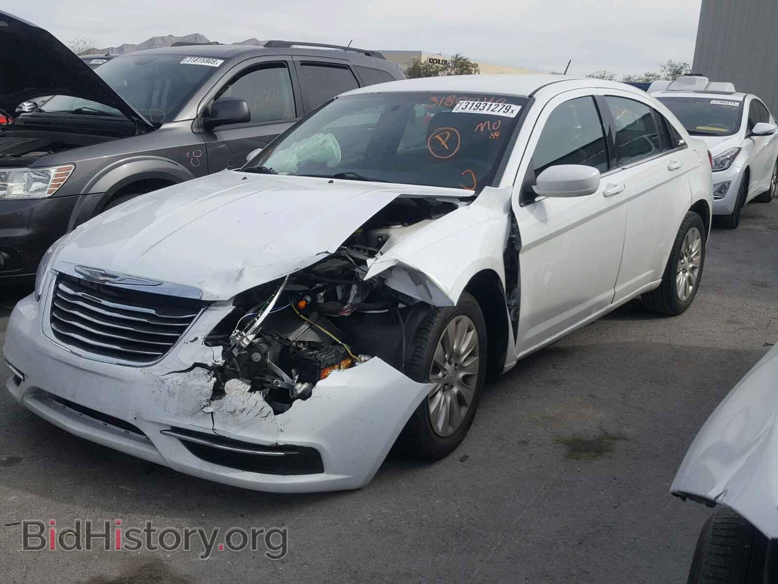 2012 CHRYSLER 200 - VIN: 1C3CCBAB0CN191995 - Фото 2