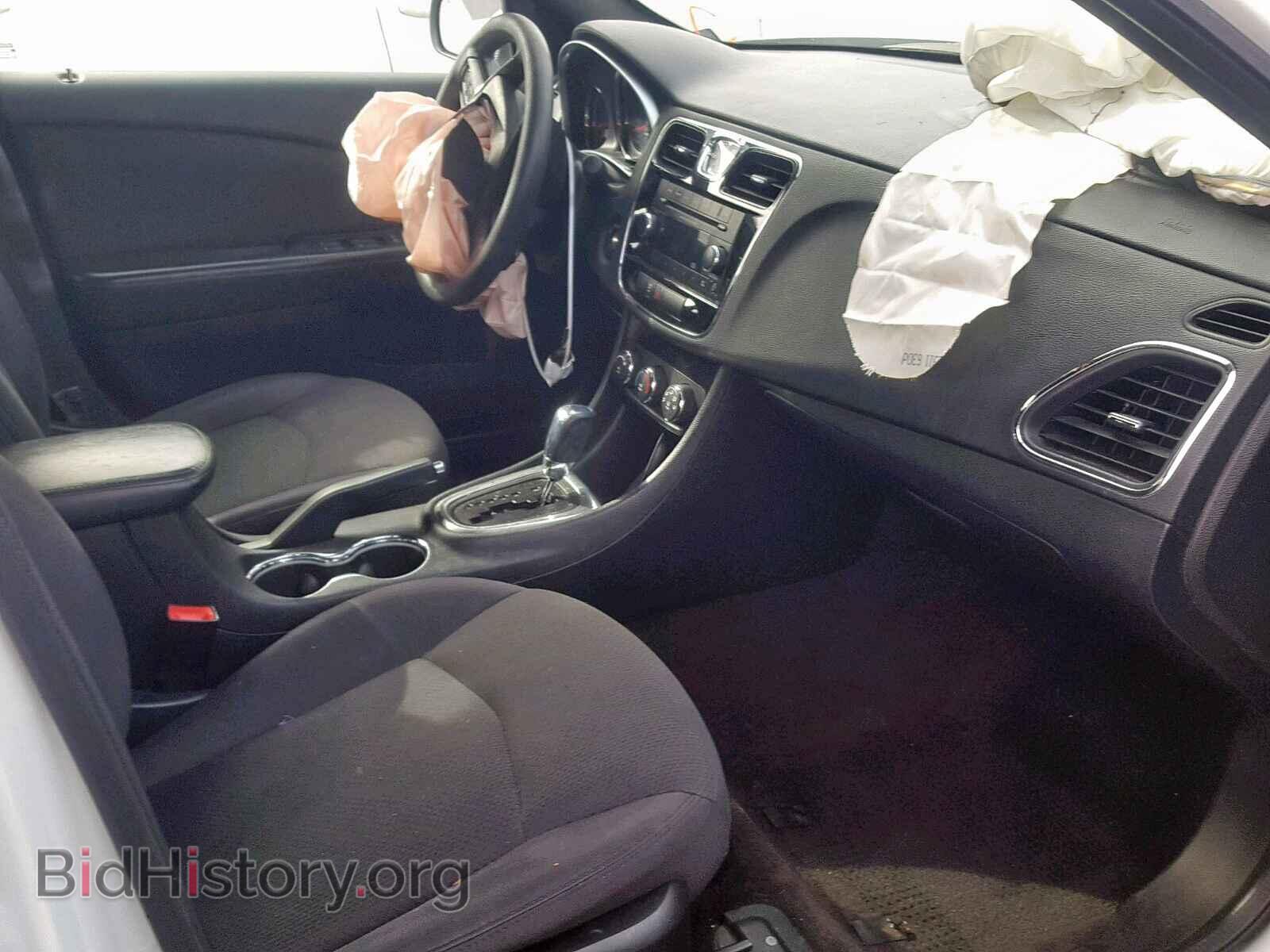 2012 CHRYSLER 200 - VIN: 1C3CCBAB0CN191995 - Фото 5