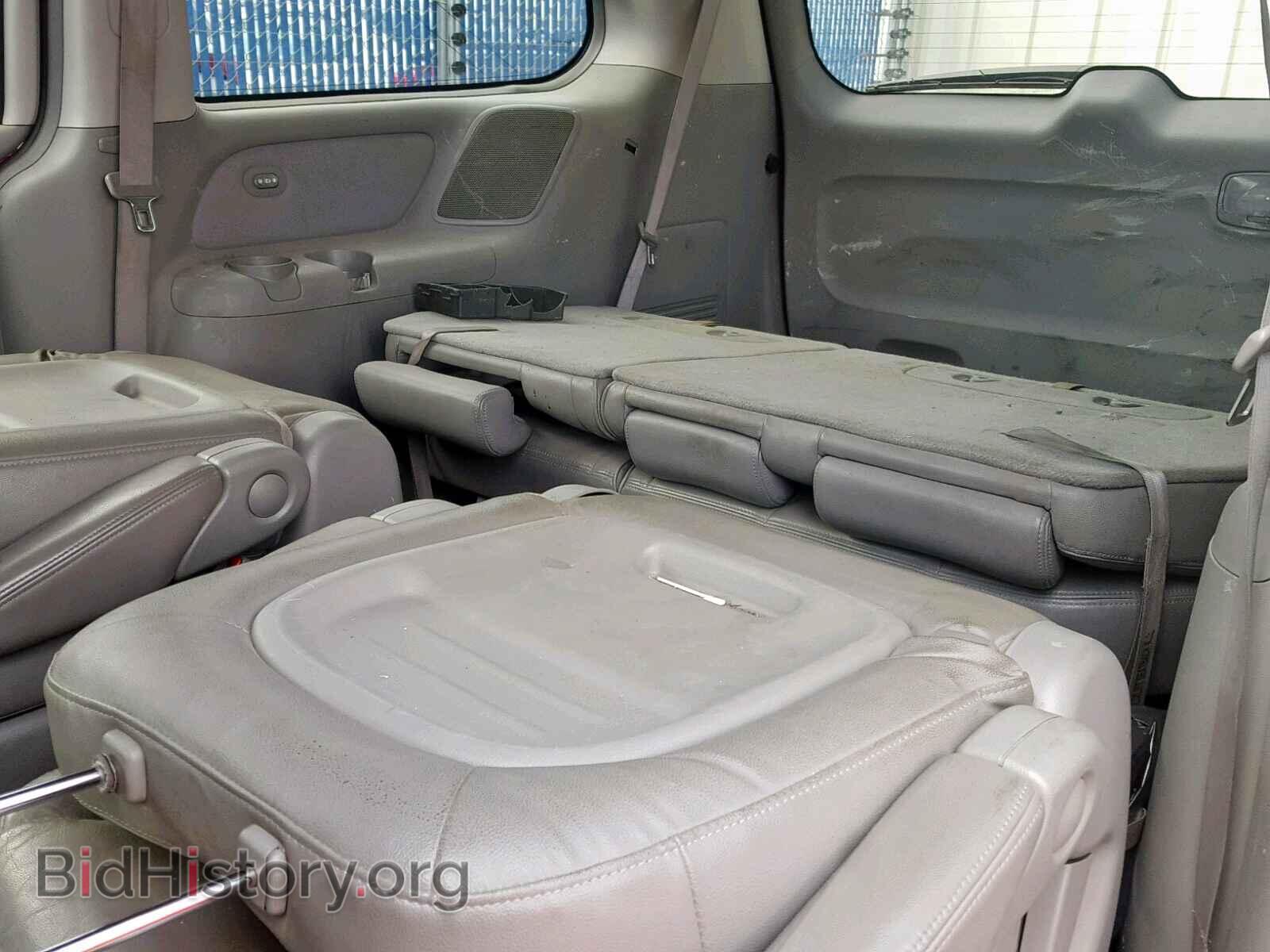 2007 HYUNDAI ENTOURAGE - VIN: KNDMC233076011825 - Фото 6