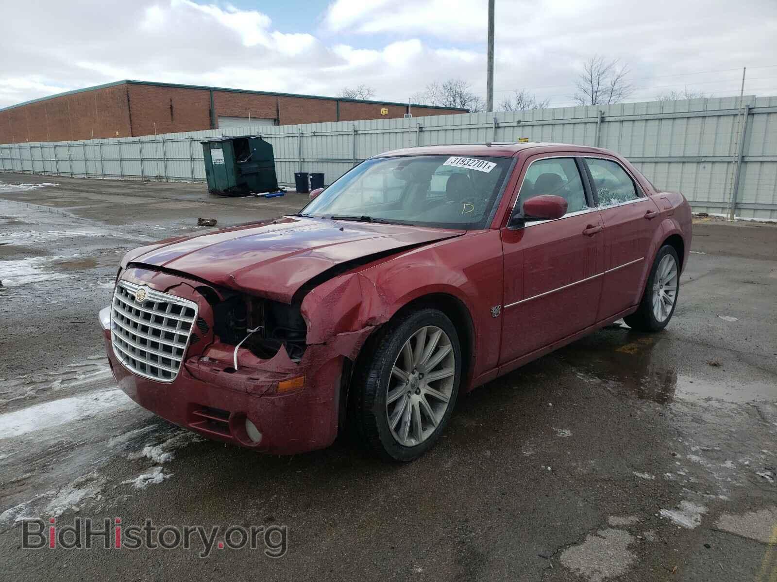 2007 CHRYSLER 300 - VIN: 2C3KA63H37H802420 - Фото 2