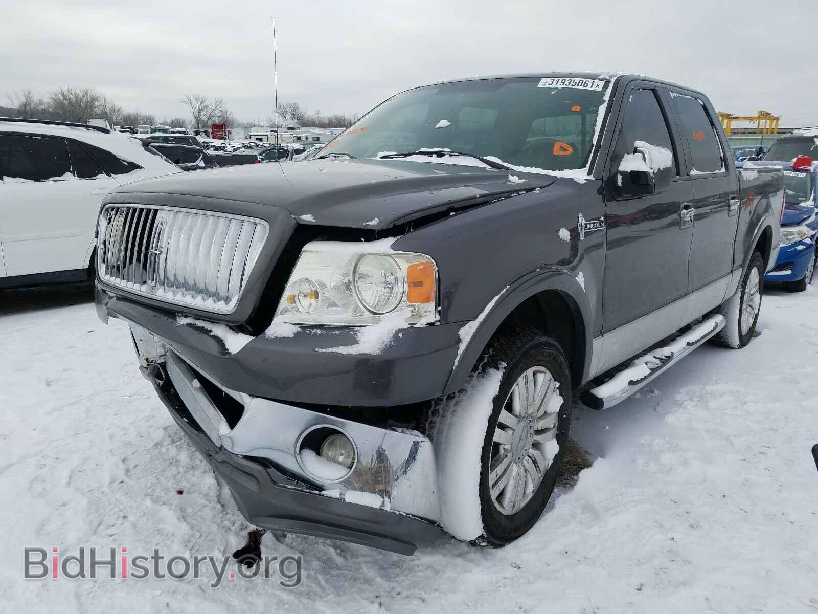 2006 LINCOLN MARK LT - VIN: 5LTPW18516FJ21898 - Фото 2