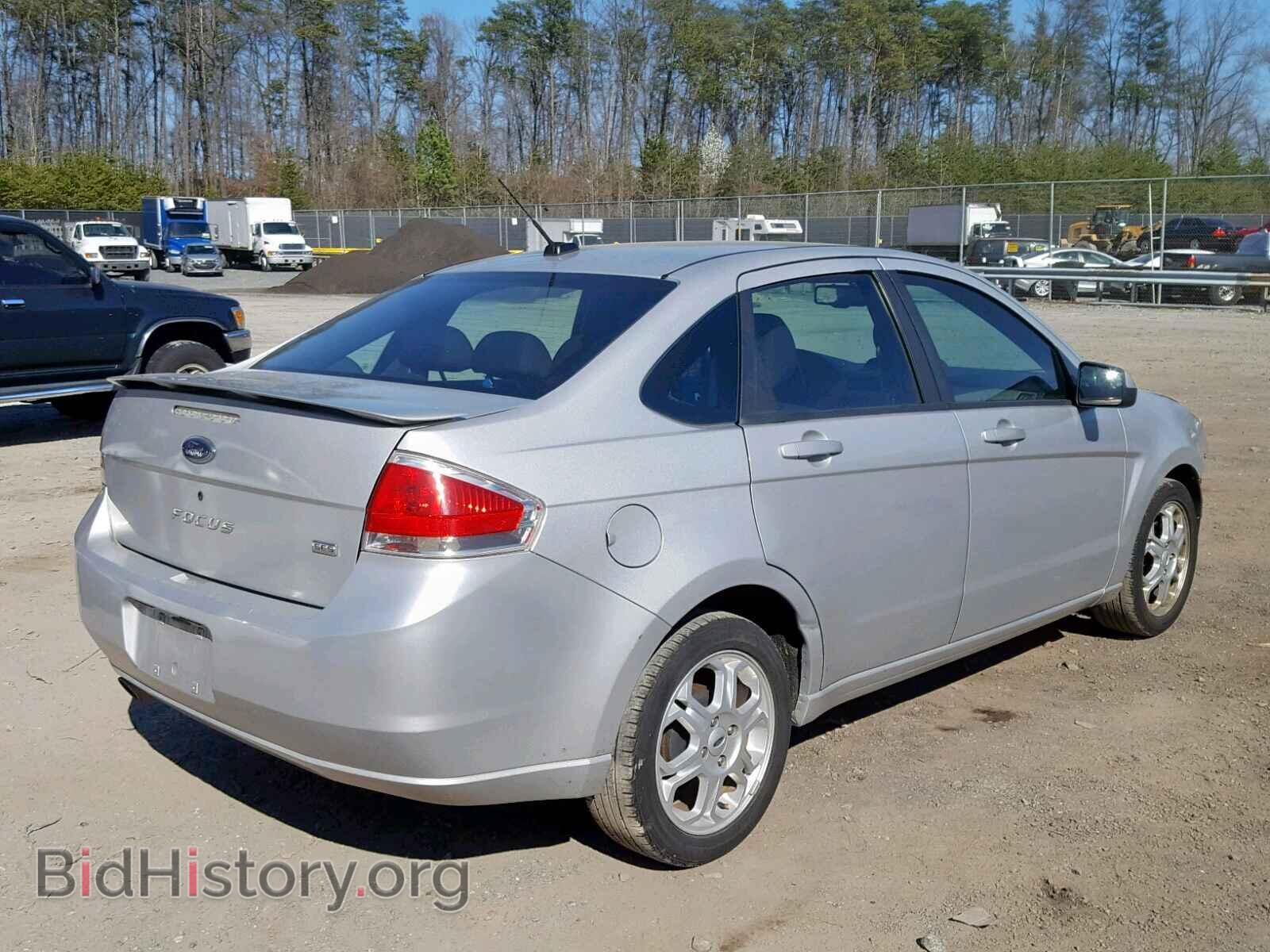 2009 FORD FOCUS - VIN: 1FAHP36N79W133602 - Фото 4