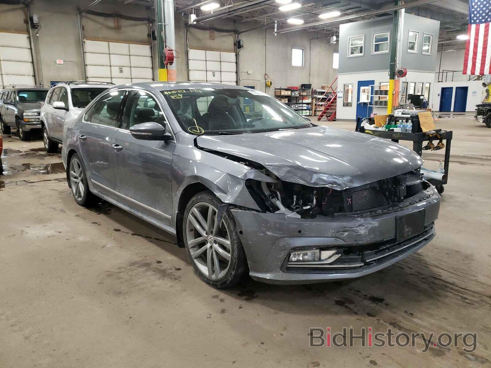 Photo 1VWCA7A31JC046655 - VOLKSWAGEN PASSAT 2018