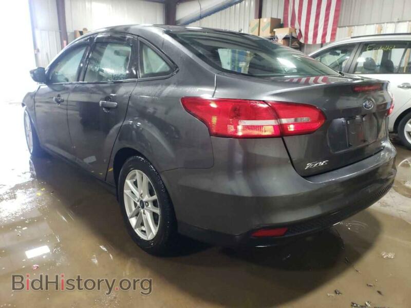 2017 Ford FOCUS (VIN 1FADP3F25HL203568) — фото 3 из 10