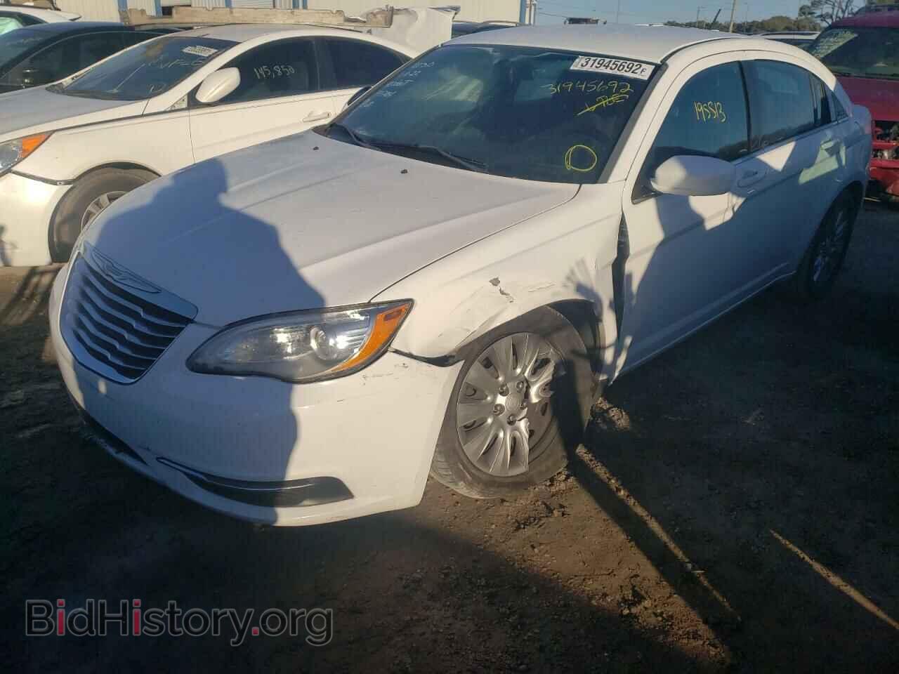 2014 CHRYSLER 200 - VIN: 1C3CCBAB5EN175973 - Фото 2