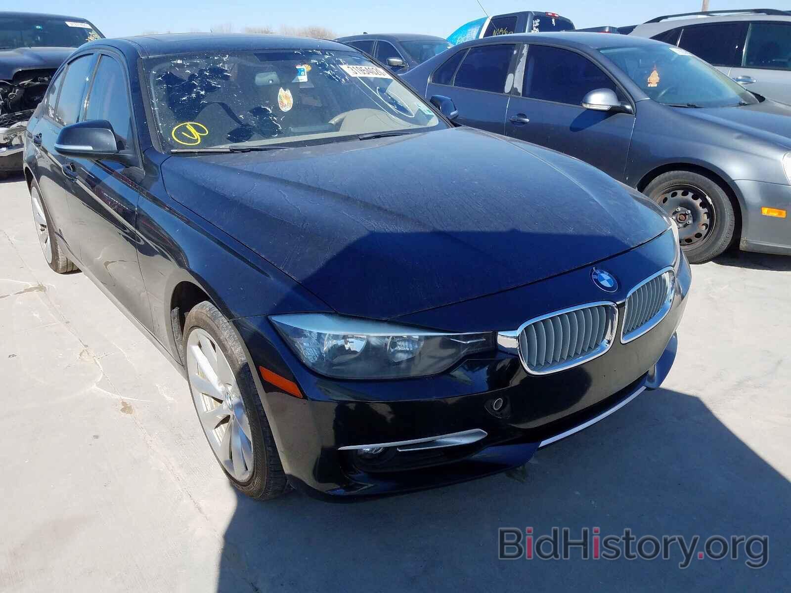 Photo WBA3A5C54CF343293 - BMW 3 SERIES 2012