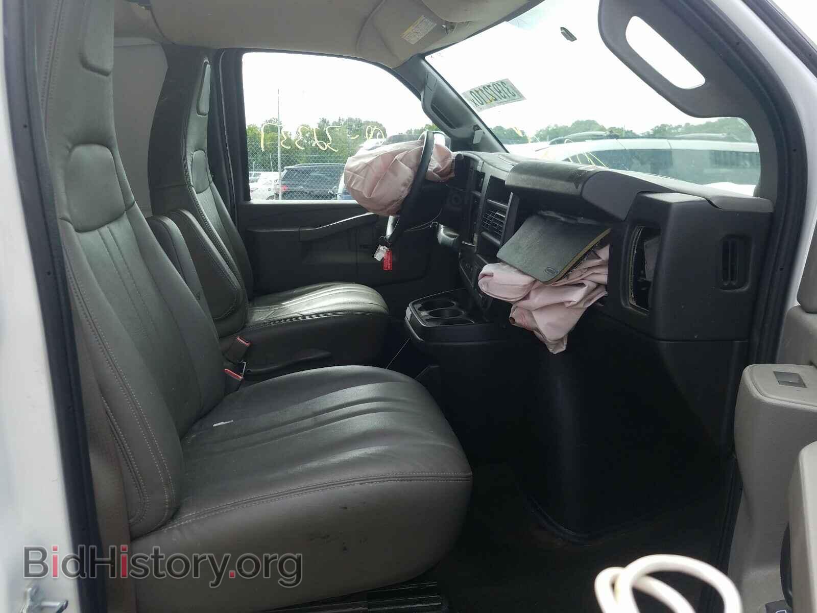 2019 CHEVROLET EXPRESS - VIN: 1GCWGAFP3K1202604 - Фото 5