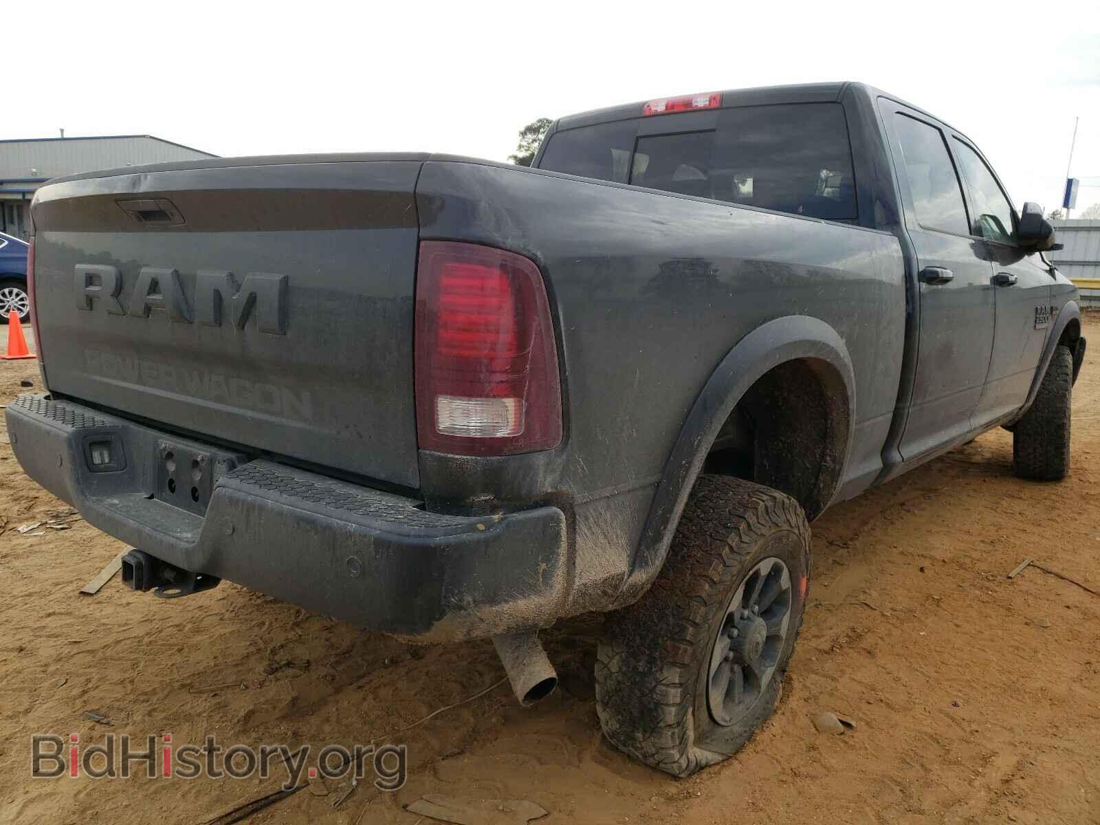 2017 RAM 2500 - VIN: 3C6TR5EJ3HG683764 - Photo 4