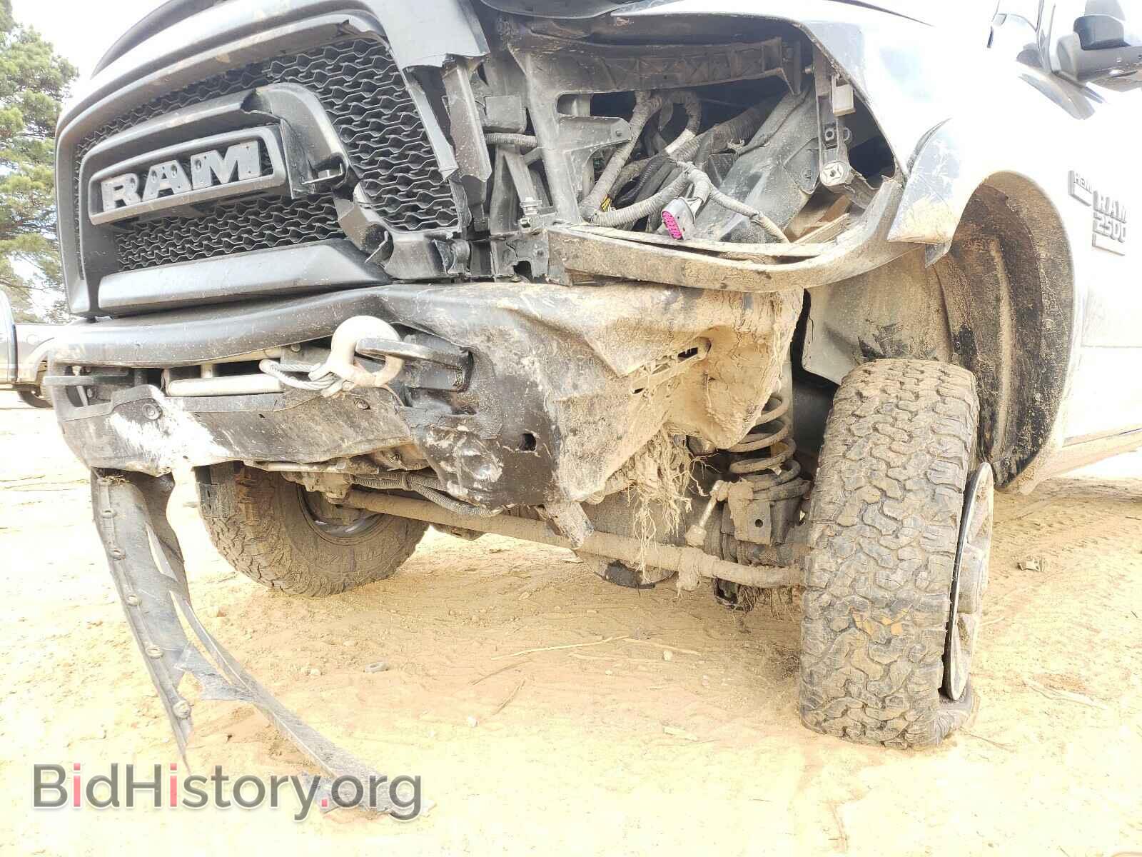 2017 RAM 2500 - VIN: 3C6TR5EJ3HG683764 - Photo 9